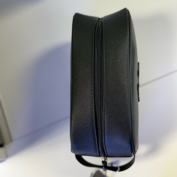 True Religion Black Toiletry Travel Bag NWT - Picture 2 of 6